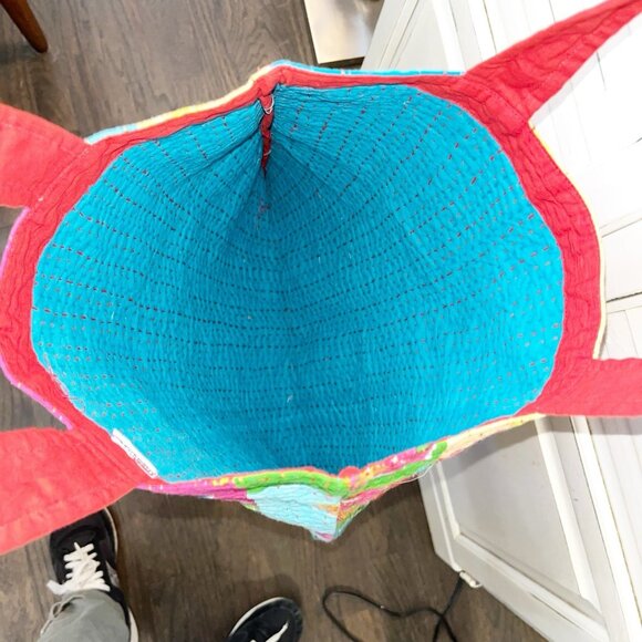 Upcycled sari/saree patchwork tote bag made by women artisans in India NWOT - Picture 3 of 5